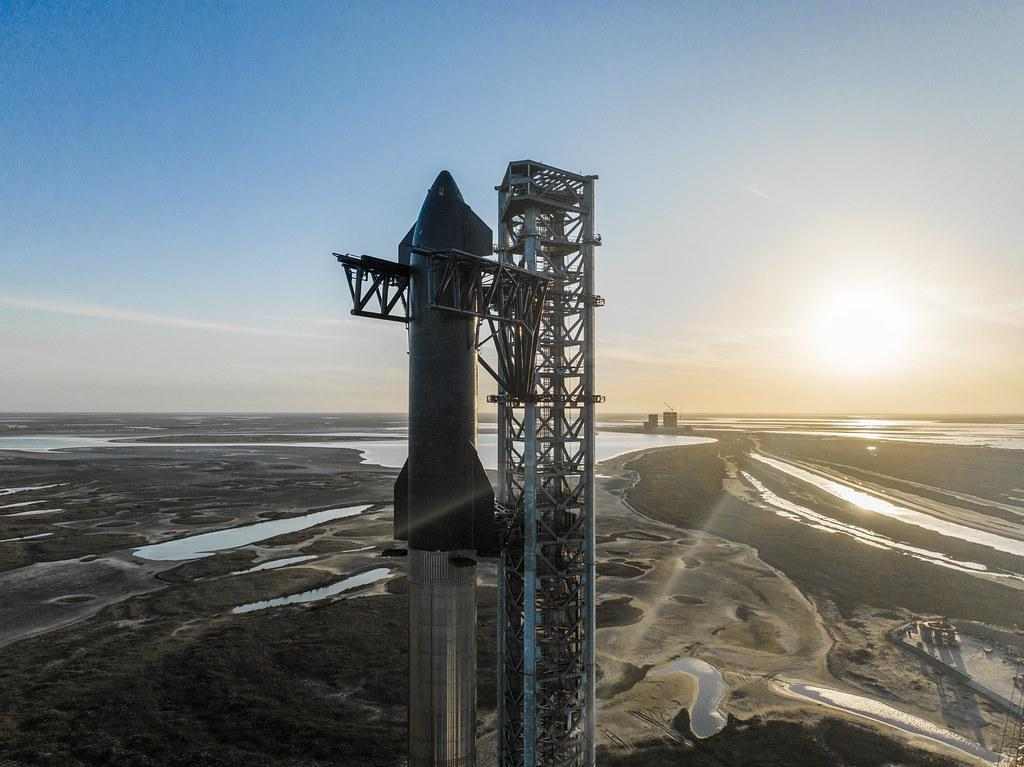 马斯克2025年政治受挫商业逆袭,SpaceX成财富压舱石(图10) 马斯克2025年政治受挫商业逆袭,SpaceX成财富压舱石(图10)
