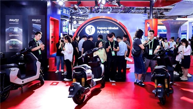 智能电动车安全技术获观展商高度认可(图2)