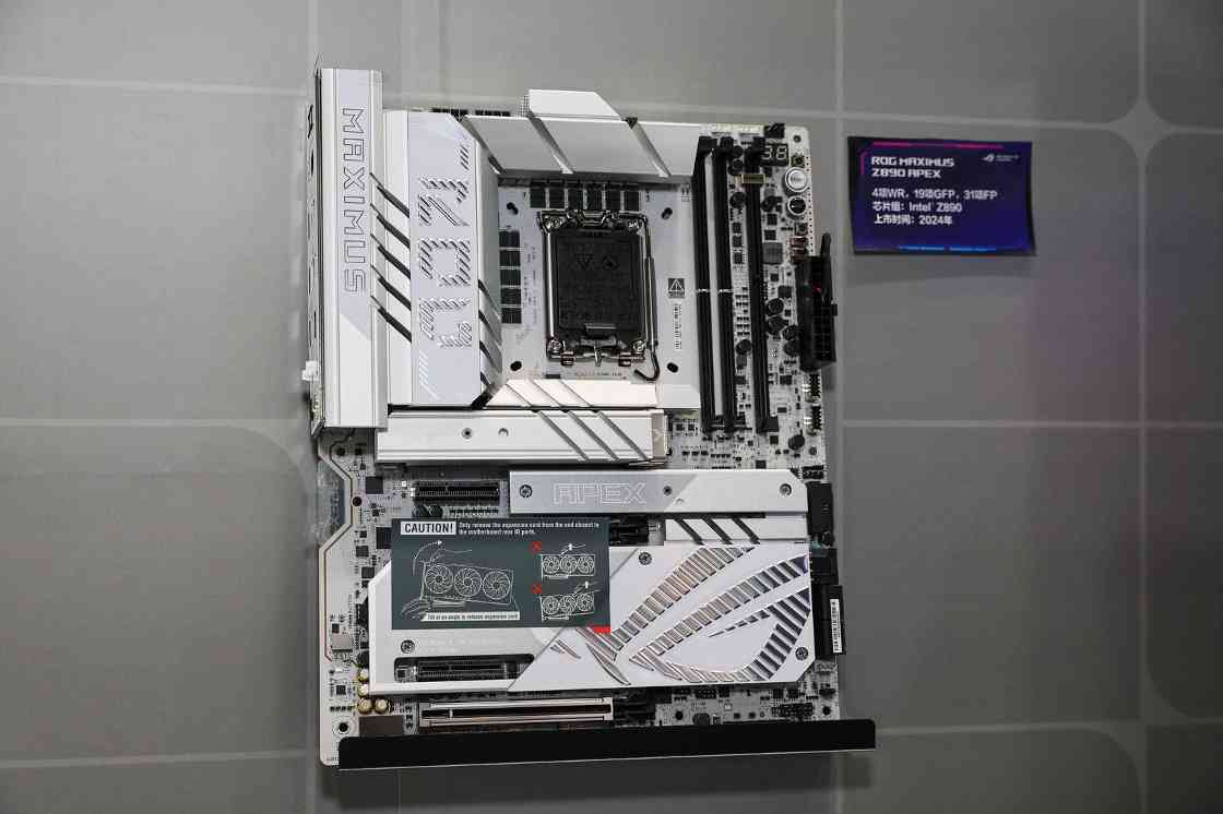 BW2025超频挑战与BTF背置解决方案展示(图4)