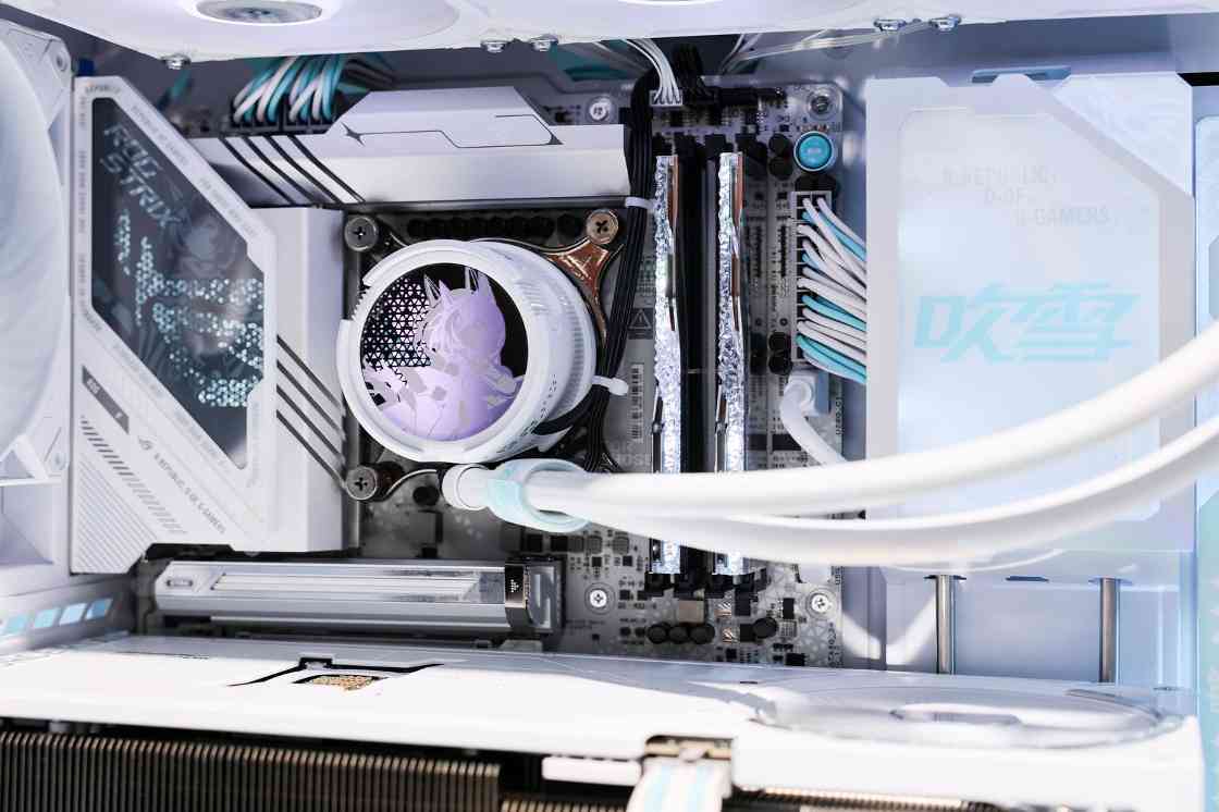 ROG RO姬主板 全新联名设计高性能游戏装备(图17)