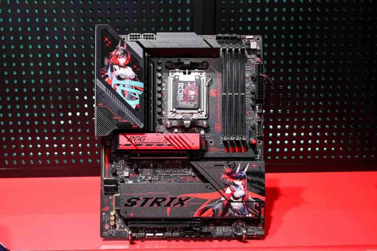ROG RO姬主板 全新联名设计高性能游戏装备(图11)