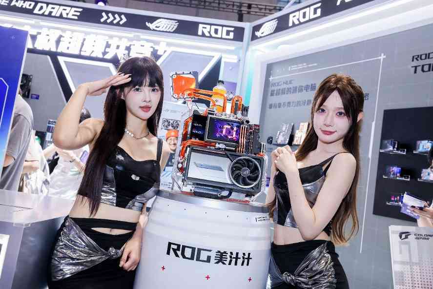 华硕主板撼动BW2025 ROG玩+乐园引玩家狂欢(图18)