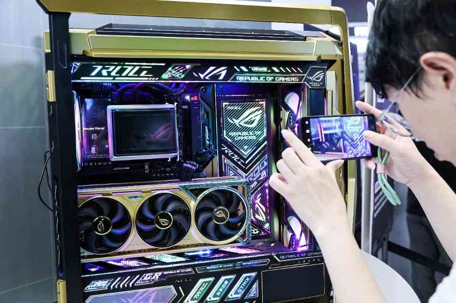 华硕主板撼动BW2025 ROG玩+乐园引玩家狂欢(图24)